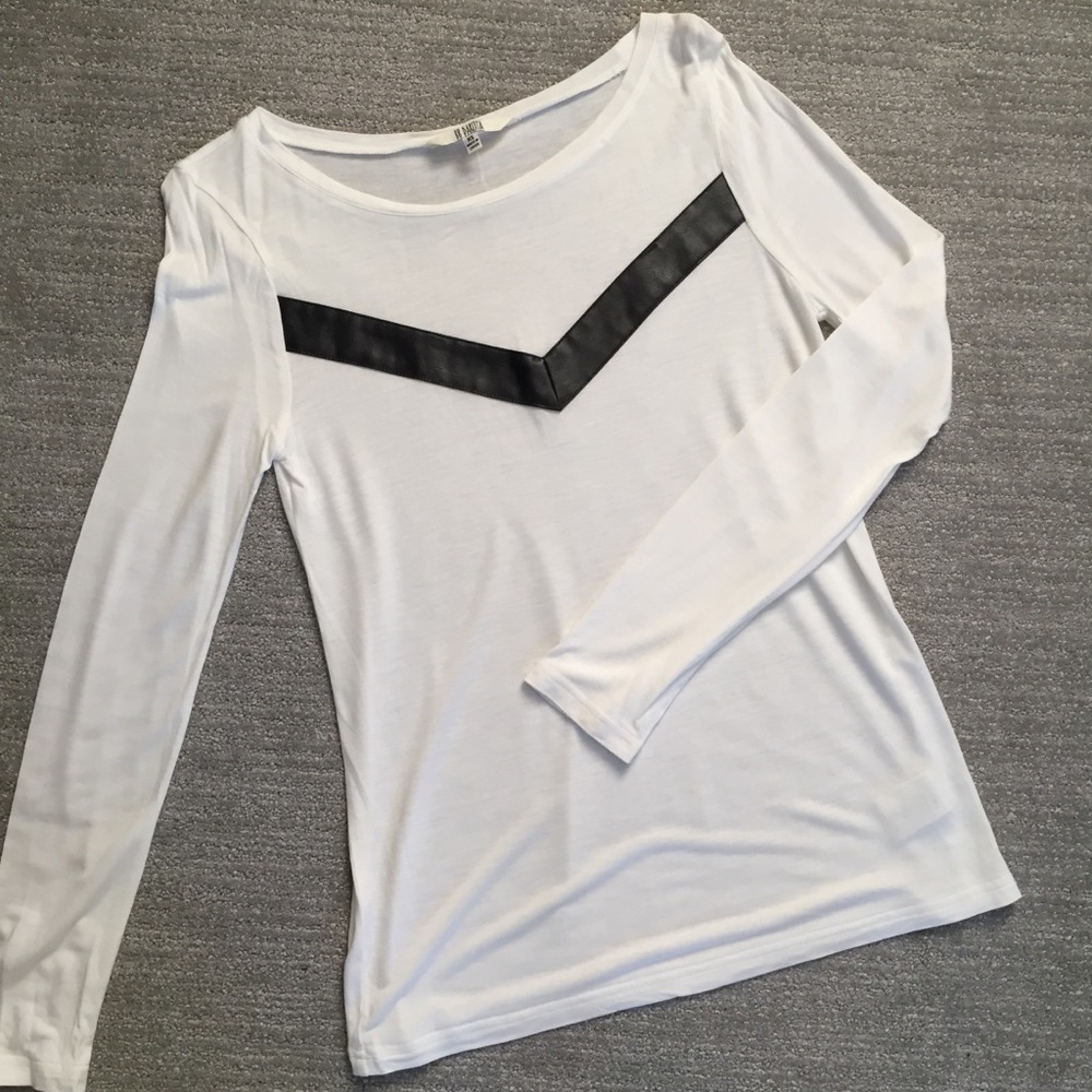 BB Dakota White Long-Sleeved Shirt